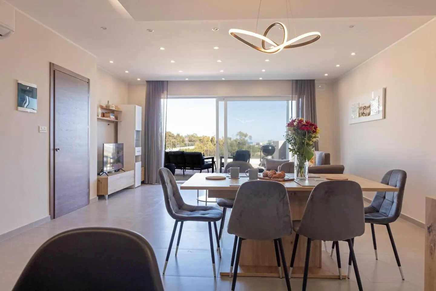 Apartment Huge Pool In Mosta Ph - By Homely Malta